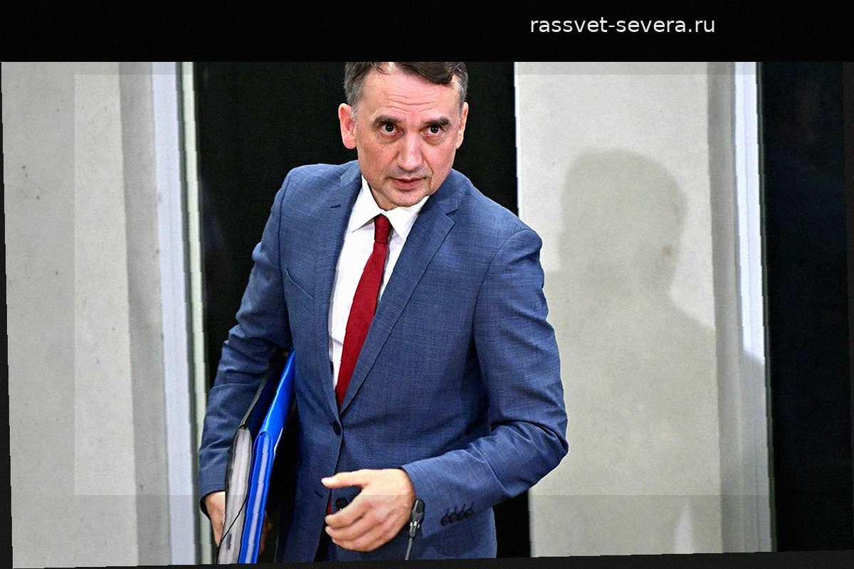 Экс-министр Польши, укрывавшийся в Венгрии при Орбане, перебрался в США
