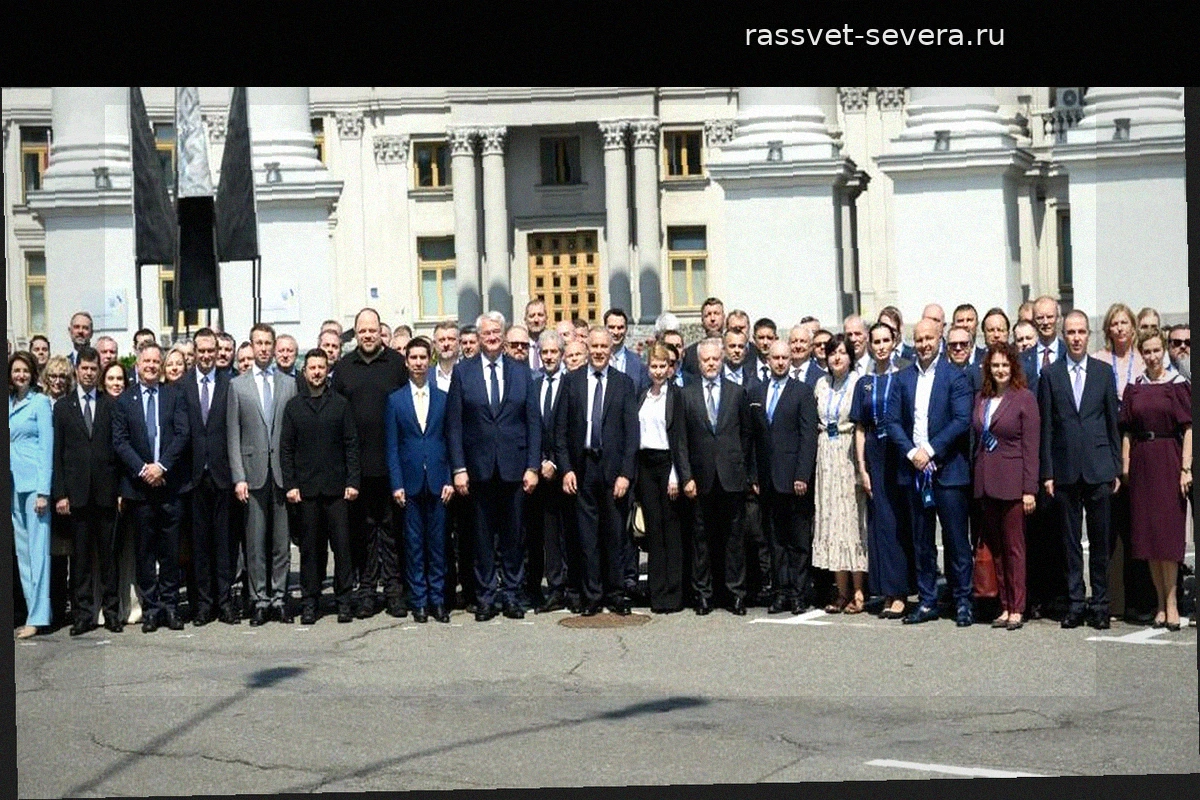 Новые детали противостояния: почему Зеленский игнорирует Залужного