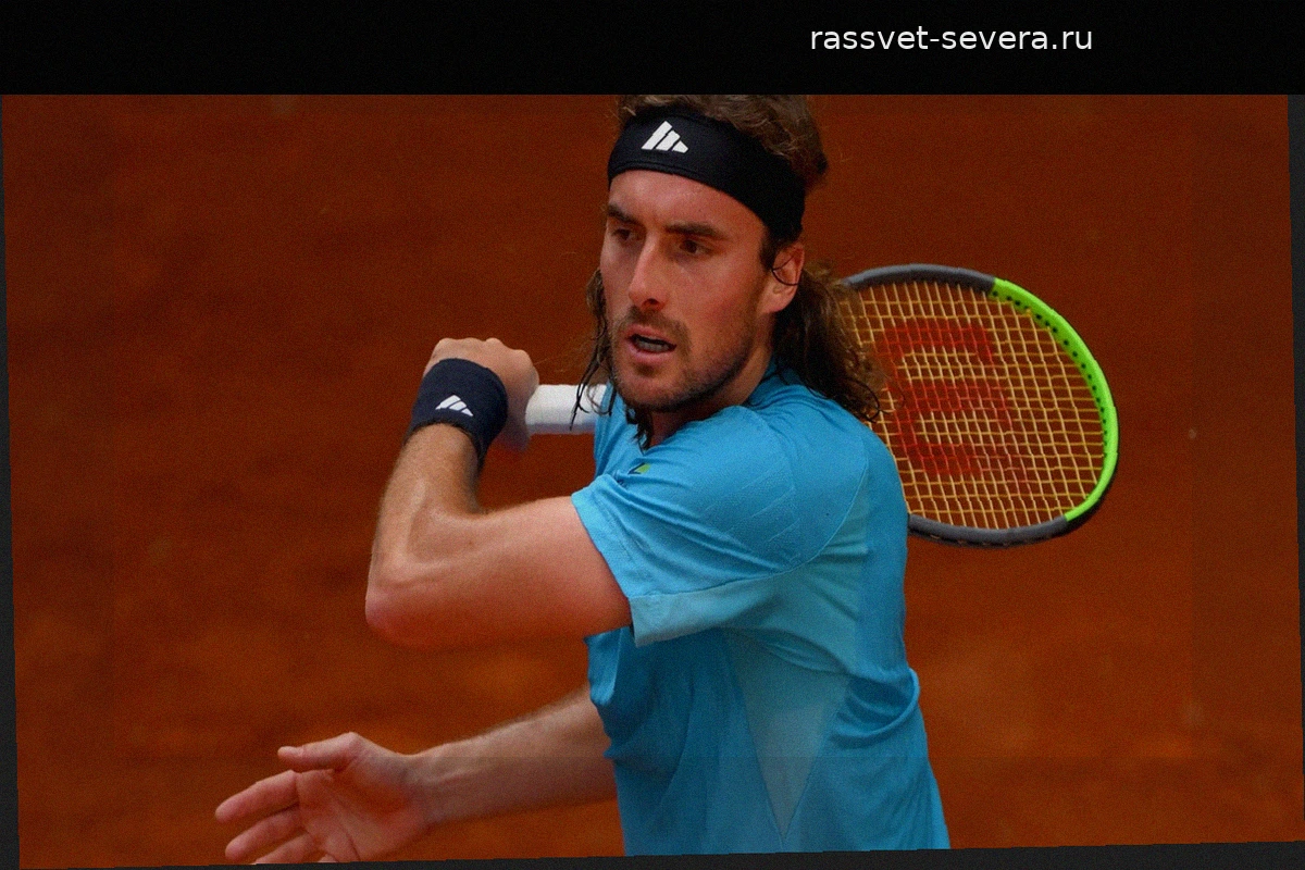 Циципас вновь теряет самообладание: нецензурная брань в адрес отца на корте