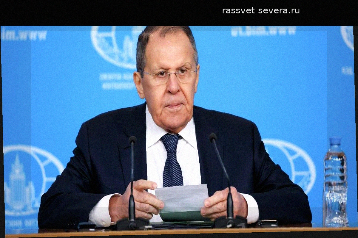 Лавров ответил на воинственные заявления европейских лидеров
