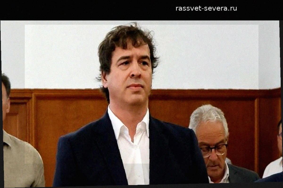 Суд над братом Педро Санчеса: Давид Санчес и другие фигуранты дают показания в Бадахосе