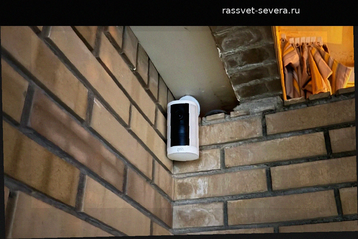 Ring Spotlight Cam: Умная камера, которая освещает самые темные уголки