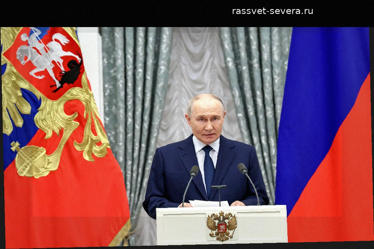 Путин посмертно наградил главу избиркома в Запорожской области орденом Мужества