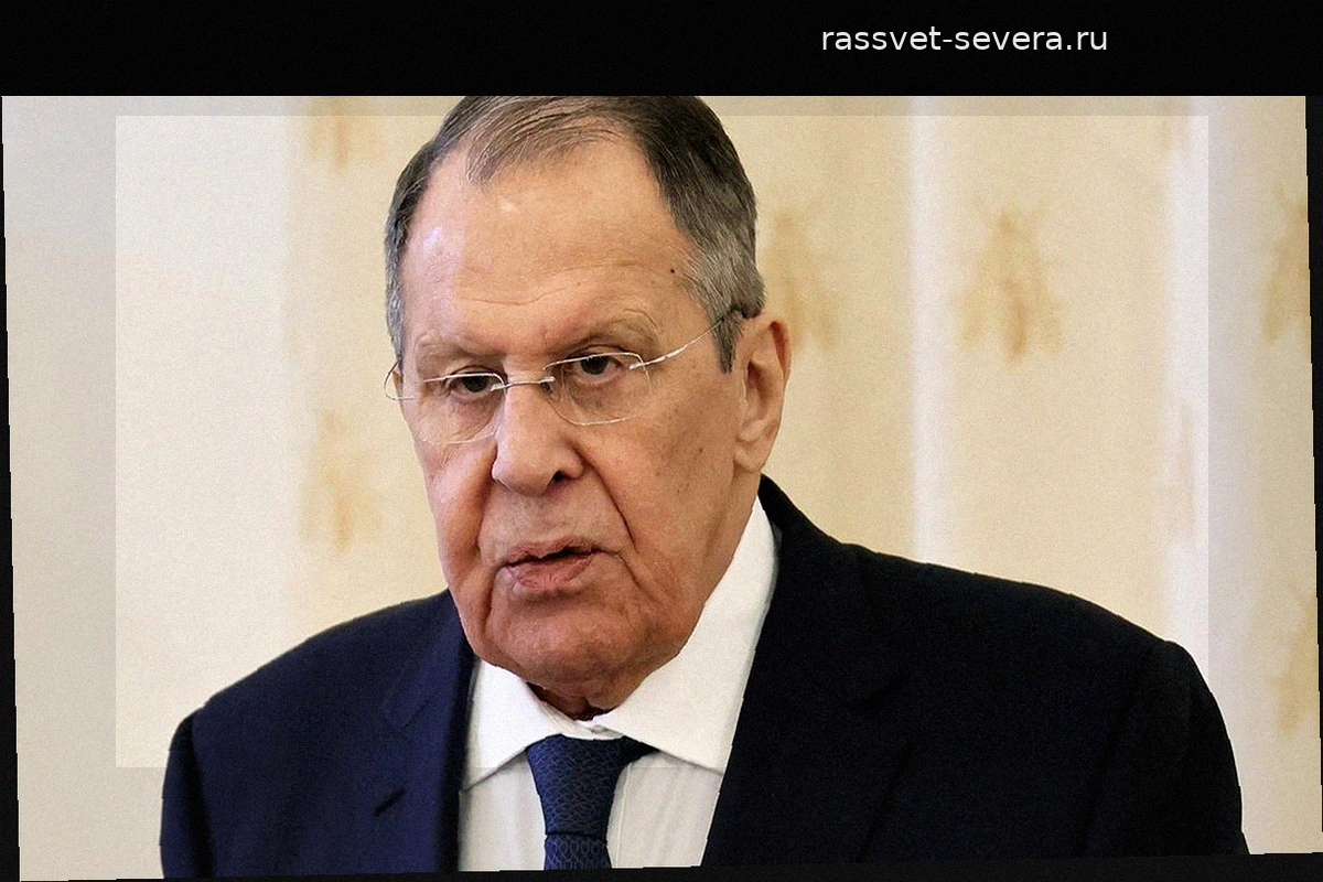 Лавров: Запад формирует общеевропейскую коалицию для агрессии против РФ