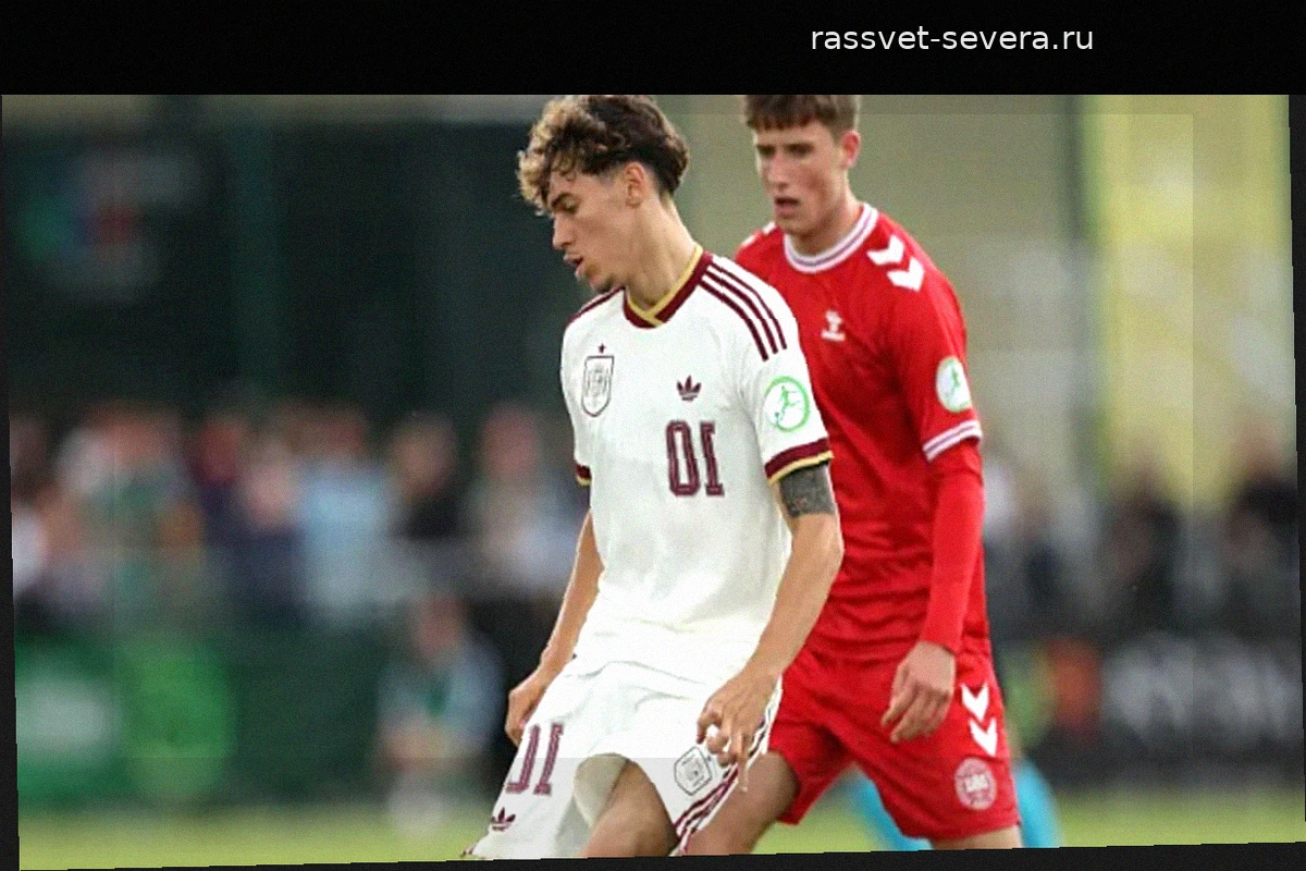 Испания U-19 в шаге от полуфинала Евро после очередной разгромной победы