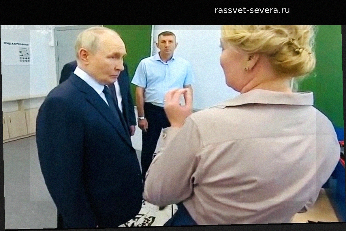 Владимир Путин посетил школу имени Героя России на Итурупе