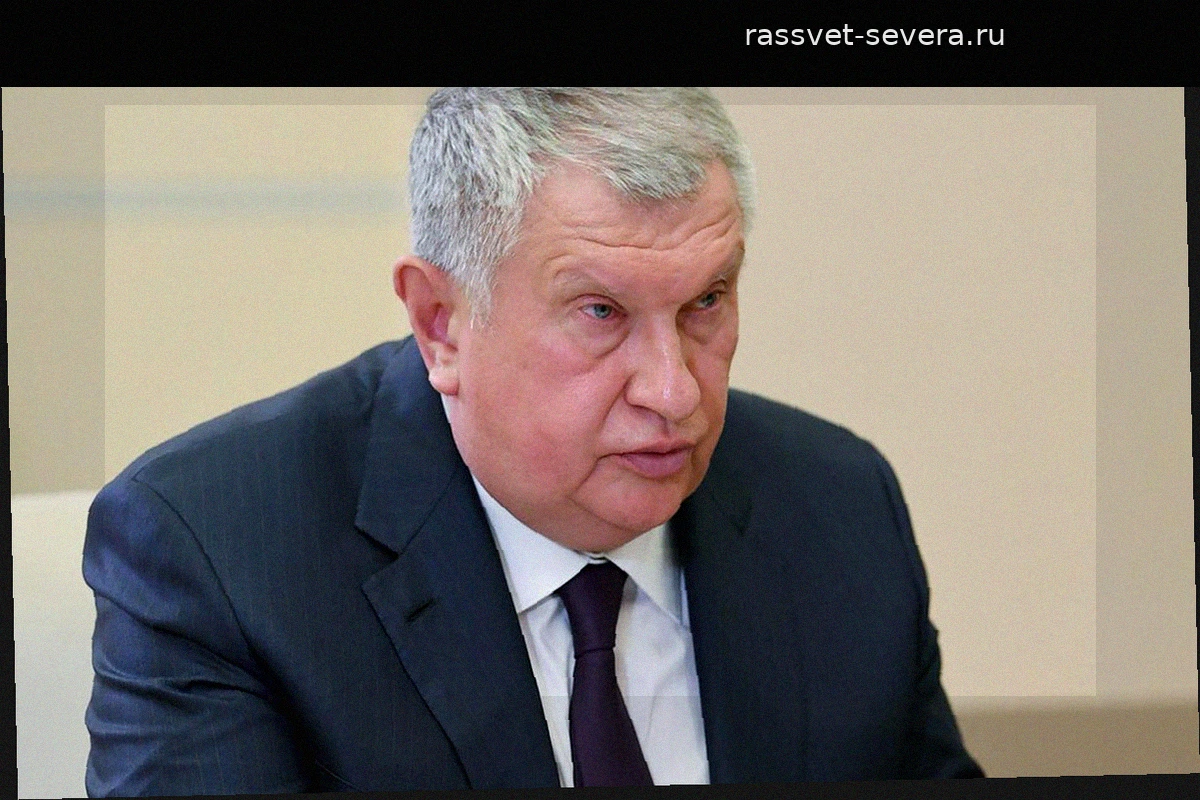 «Ъ» узнал, что Сечин предложил Путину меры по стабилизации рынка топлива