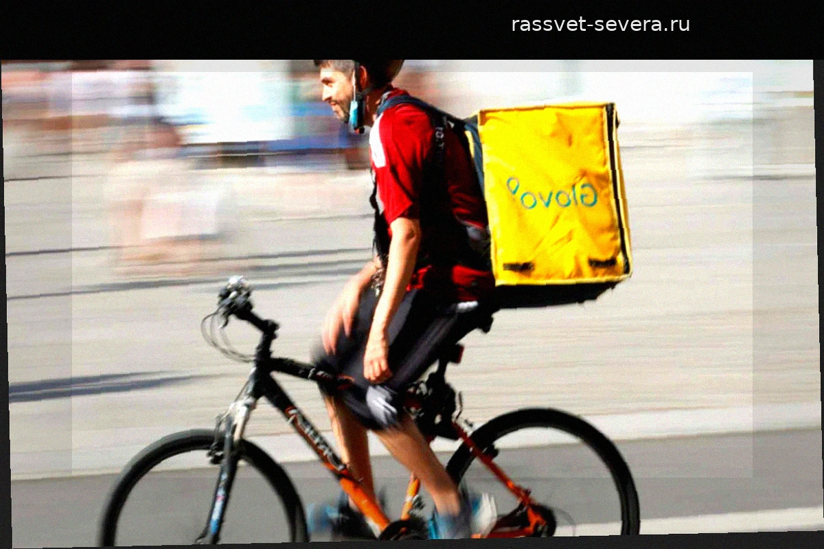 Курьеры Glovo требуют остановить массовые увольнения 766 сотрудников