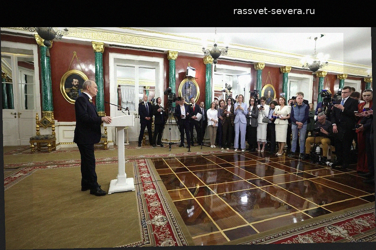 Владимир Путин назвал давление ЕС на гостей Парада Победы путем к бедности