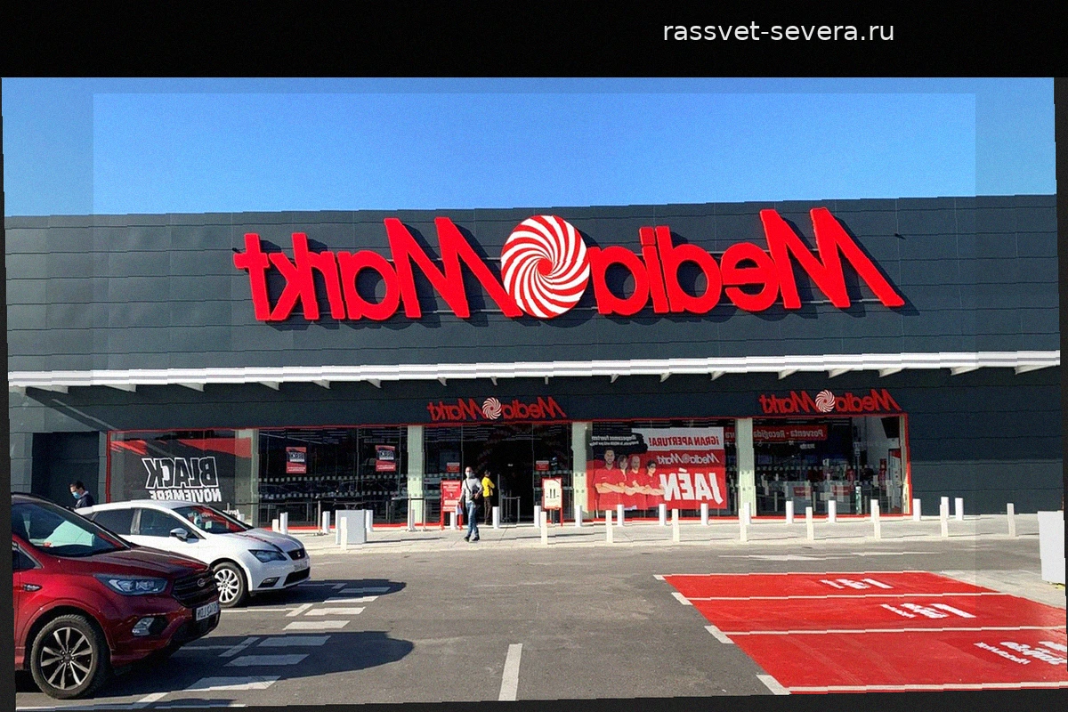 MediaMarkt обрушил цену на складную беговую дорожку: скидка почти 600 евро