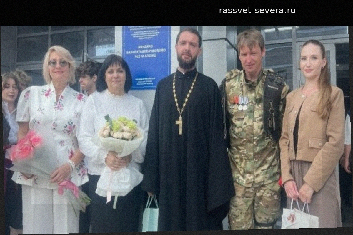 Милитаризация выпускных: как «ветераны СВО» и вербовщики дронов стали частью школьных линеек