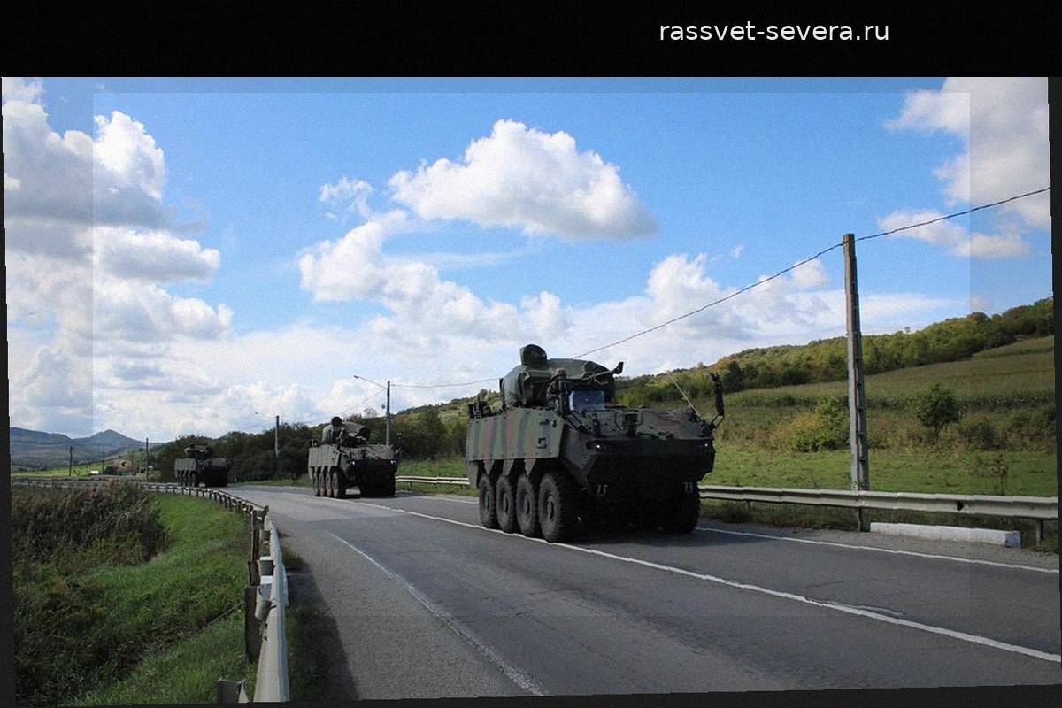 В Румынии произошло столкновение трех бронетранспортеров: пострадали 11 военных