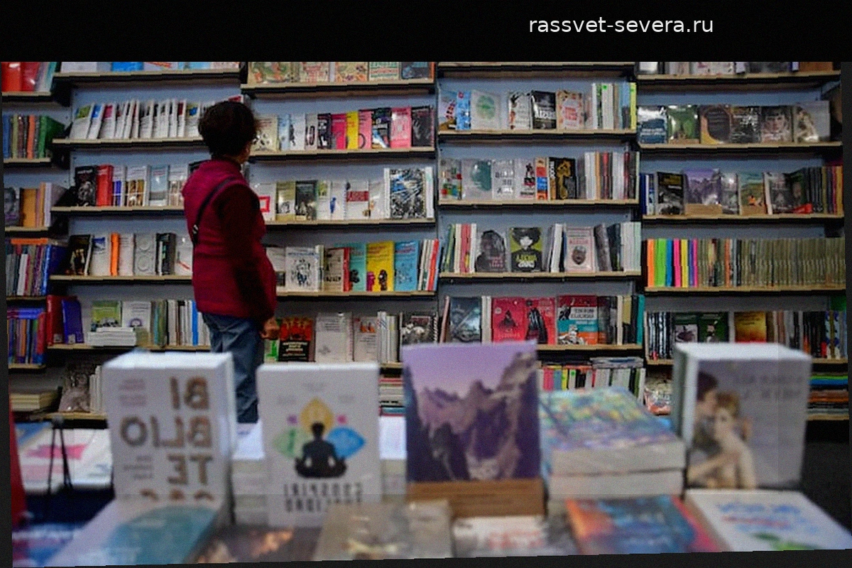 Программа «Книжный ваучер» в Колумбии: 10 000 молодых людей получат помощь на покупку книг