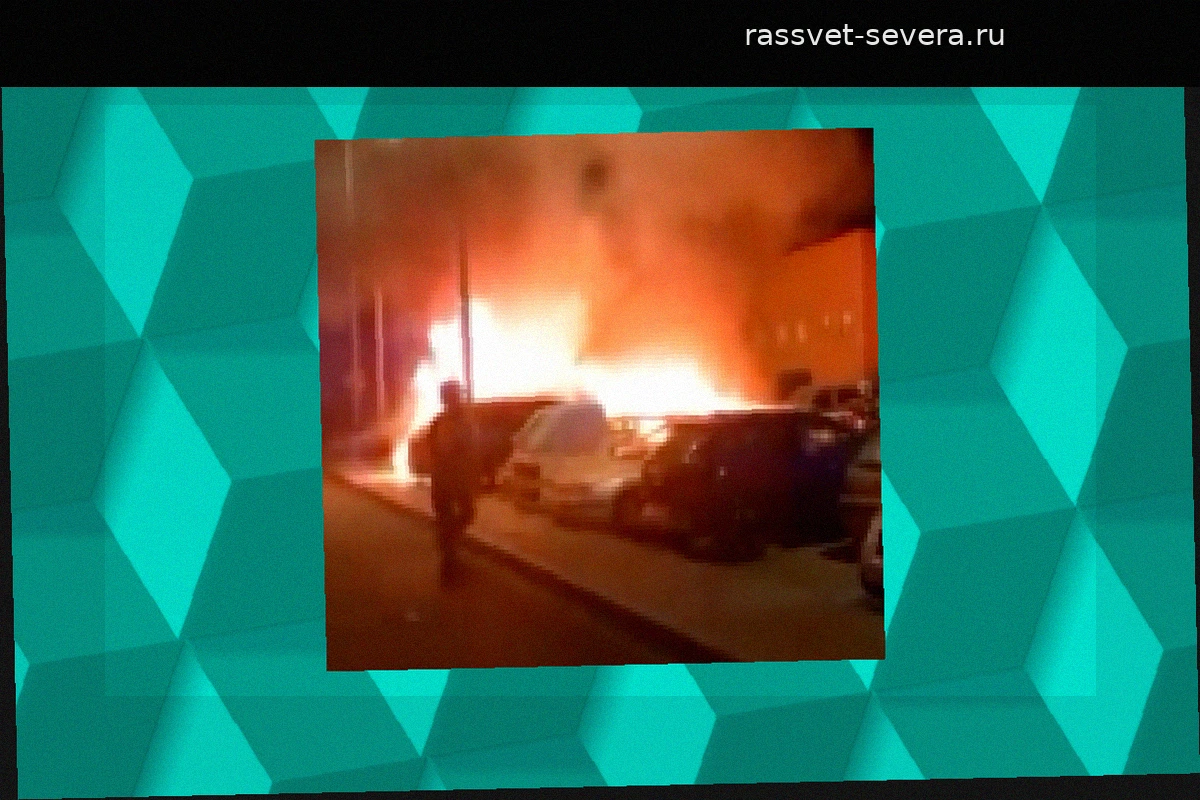Ночная волна вандализма в Сеуте: в районе Эль-Принсипе горят автомобили