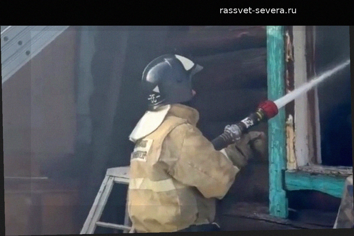 Жертвами пожара в жилом доме в Бурятии стали два человека