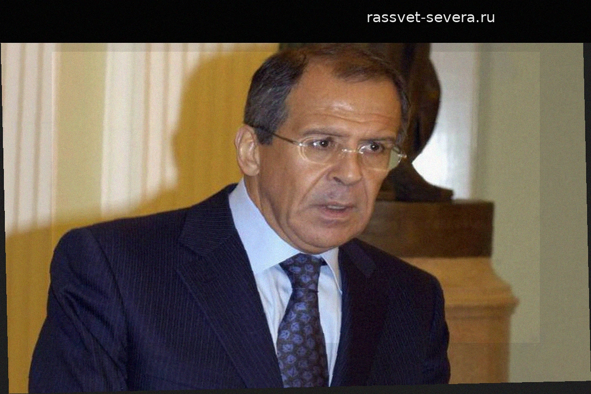 Лавров: Размещение западных военных на Украине станет объявлением войны